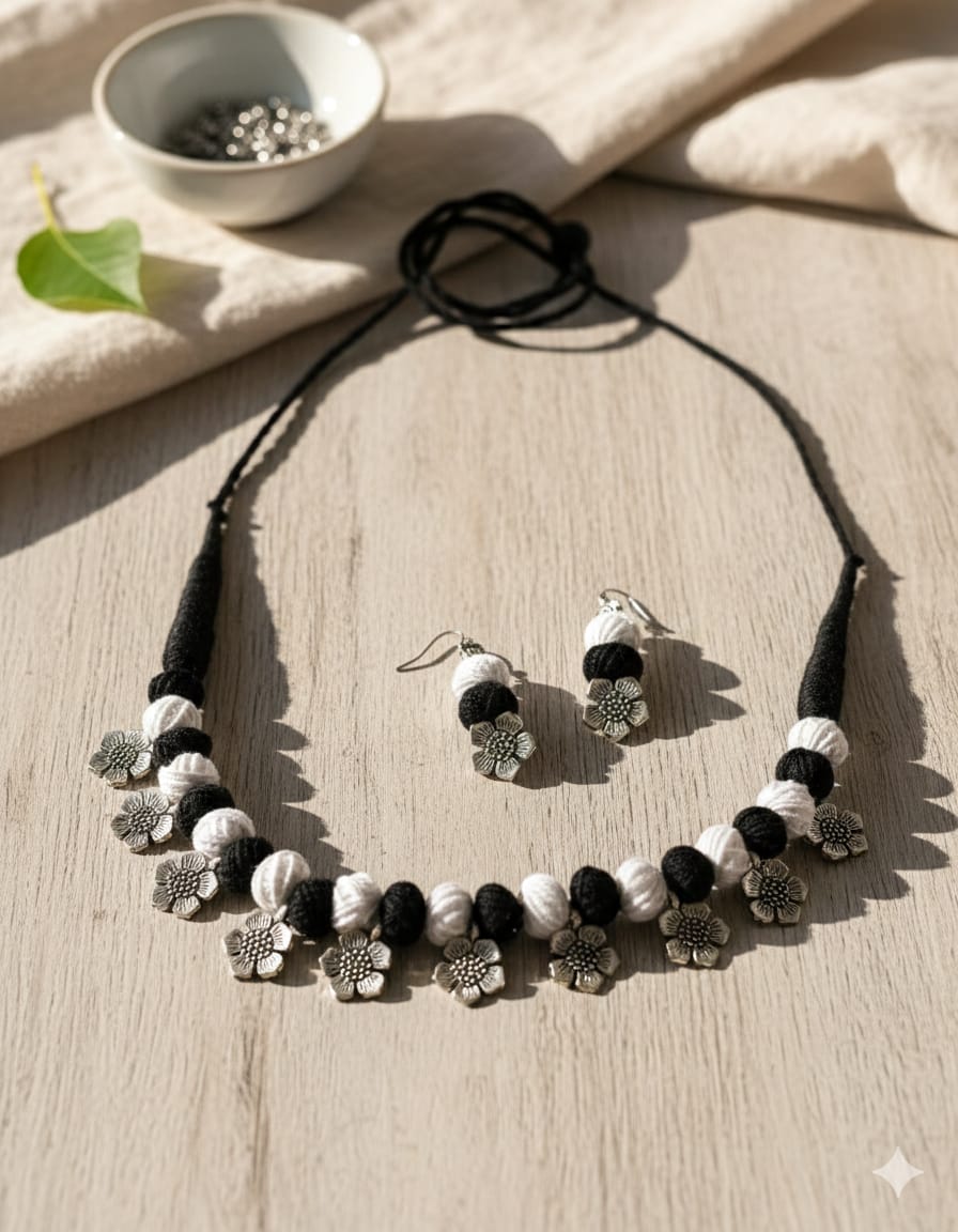 THE COTTON BEAD NECKLACE