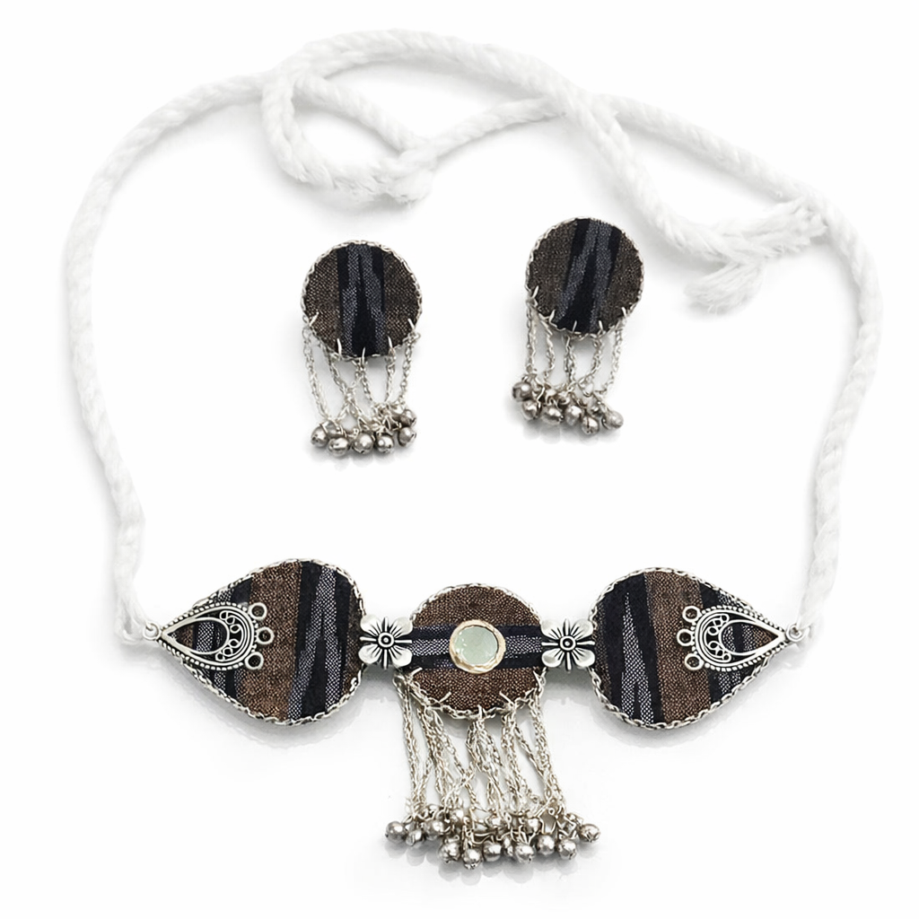 SAMBALPURI FABRIC CHOCKER NECKLACE AMBER
