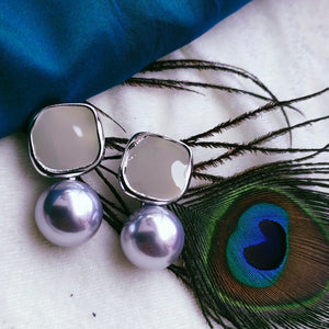 GRAY GEM DROPS