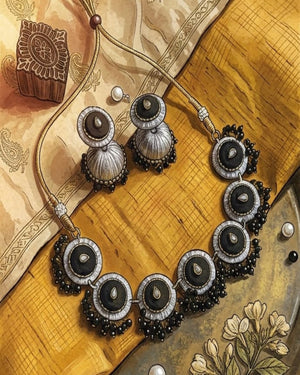 NOOR - Regal Black & Silver Elegance Set