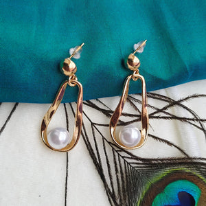 PEARL TEAR DROP