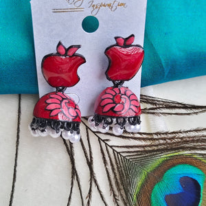 RED APPLE