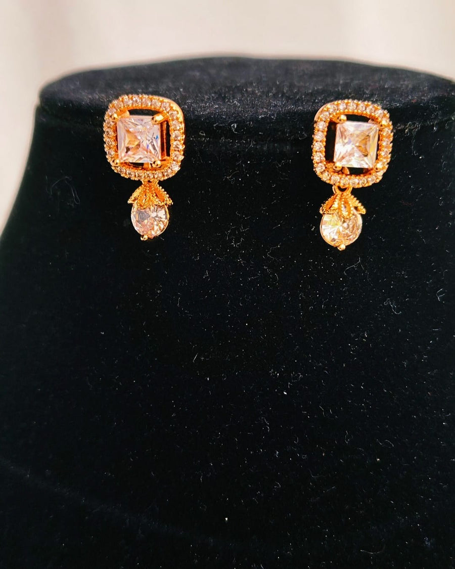 AD STONE EARRING